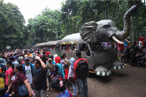 Berdasarkan Pergub Nomor 63/2018, Hari Pertama Lebaran Ragunan Tutup