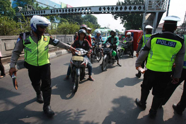 Ditabrak Ojek Online, Anggota Satlantas Utara Sesak Napas