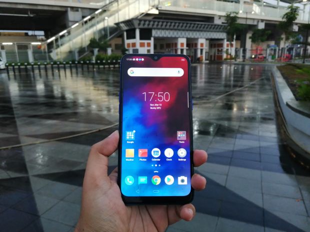 Spesifikasi Menarik, Realme 3 Jadi Smartphone Terbaik di Bawah Rp2 Juta?