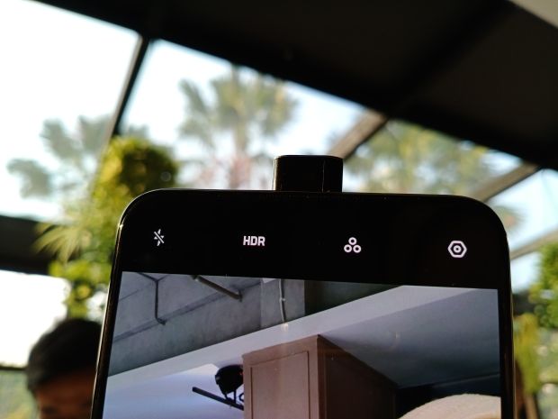 Resmi ke Indonesia, realme X Kamera Selfie Pop-up Dilego Mulai Rp3,8 Juta