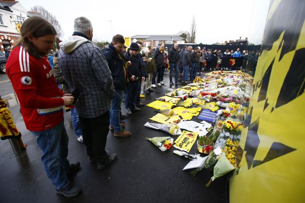 Watford Gelar Penghormatan untuk Mendiang Graham Taylor