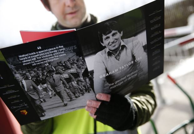 Watford Gelar Penghormatan untuk Mendiang Graham Taylor