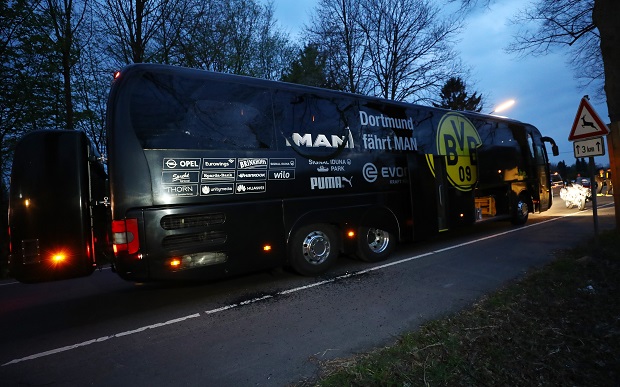 Cedera Bartra Tidak Serius