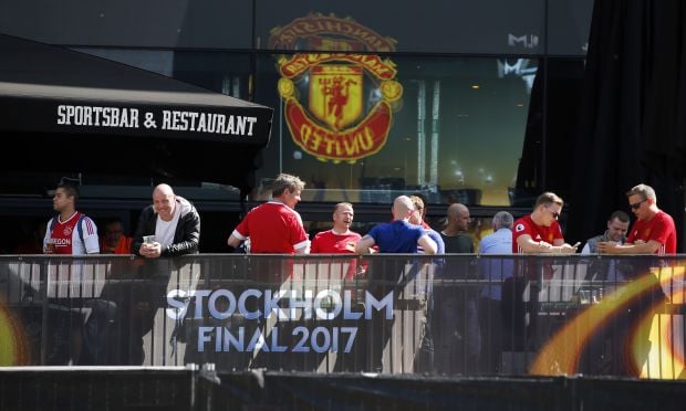 Fans MU dalam Suasana Hati Muram di Final Liga Europa