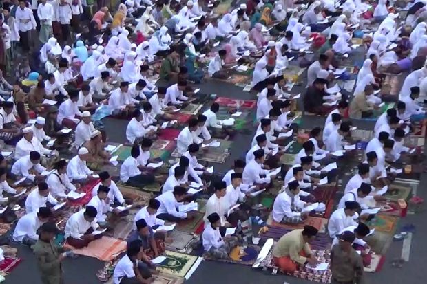 Tahun Baru Islam, Ribuan Orang Hadiri Tabligh Akbar di Kediri