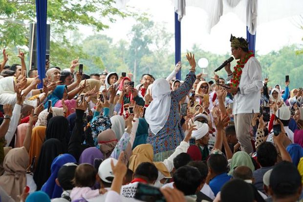 Curhat Penyandang Tuna Rungu kepada Sandiaga Uno di Siak Riau