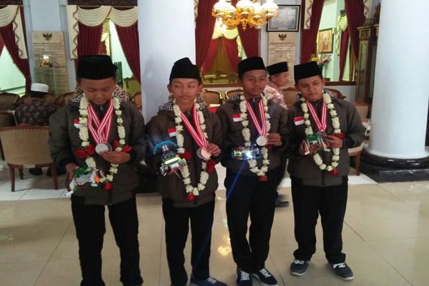 Luar Biasa, 4 Santri Ini Harumkan Nama Indonesia di Jepang