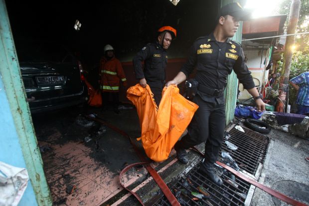 Rumah Kos di Surabaya Terbakar, 8 Orang Tewas di Lokasi