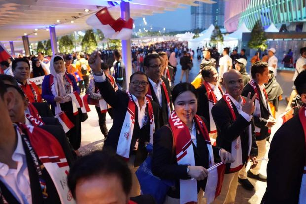 Defile Kontingen 11 Negara Warnai Pembukaan SEA Games 2017