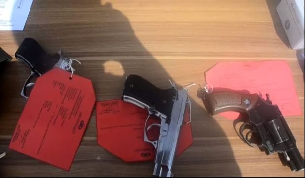 Polisi Sita 12 Senpi dari 4 Tersangka 1 Diantaranya Eks Oknum TNI