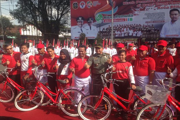 Bagikan 4.400 Sepeda Gratis, Pemkot Blitar Wajibkan Pelajar Bersepeda