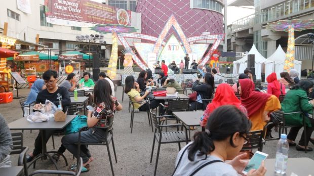 SINDO Music Corner Unjuk Gigi di Acara Jakarta Fashion and Food Festival 2019