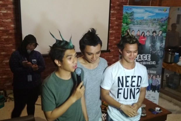 Tayang Perdana, Ini Keseruan Nobar Sinetron APACE Bersama Warga Bogor