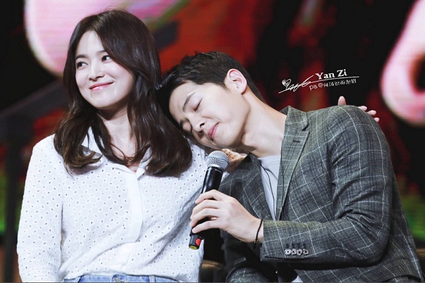 15 Foto Romantis Song Joong Ki dan Song Hye Kyo