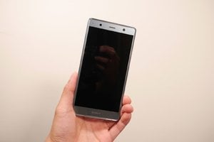 Sony Xperia XZ2 Premium Bukan Ponsel Pintar Biasa