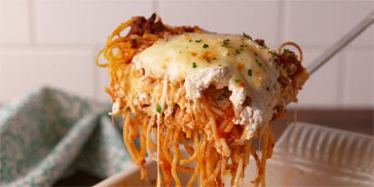 10 Makanan Paling Diburu Saat Resepsi Pernikahan