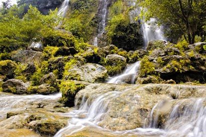 10 Air Terjun Populer di Indonesia