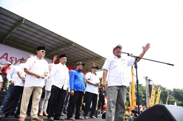 Kampanye Akbar Asyik Dikemas Doa Bersama yang Menggetarkan Jiwa