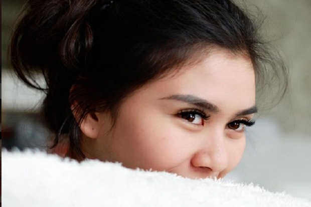 Syahnaz Shadiqah Pilih Adat Sunda