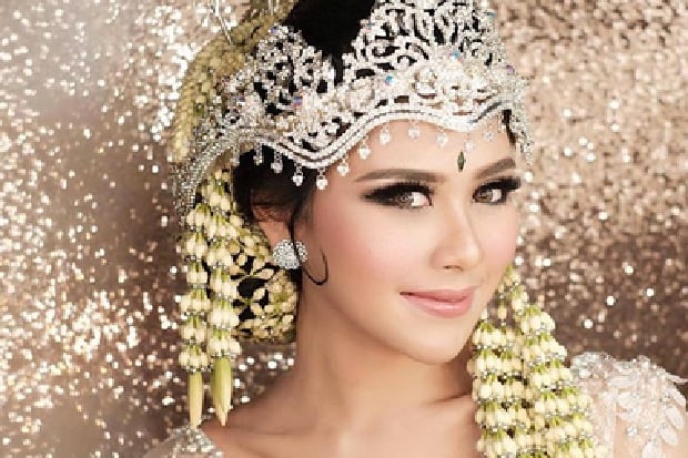 Cantiknya Syahnaz Sadiqah Saat Jadi Pengantin