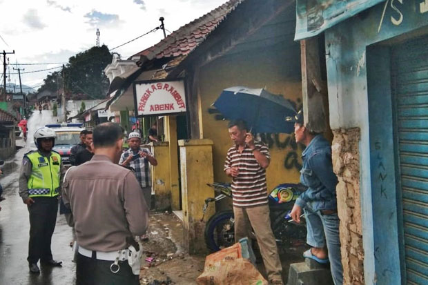 Tabrak Kios, Dua Warga Bogor Tewas di Gunung Bunder