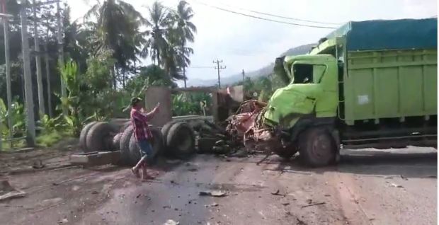4 Tewas Akibat Tabrakan Beruntun 6 Kendaraan di Tarahan Lampung Selatan