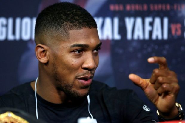 Hadapi Takam di Depan Mikrofon, Anthony Joshua Singgung Soal Umur