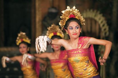 10 Tari Tradisional Indonesia Paling Populer