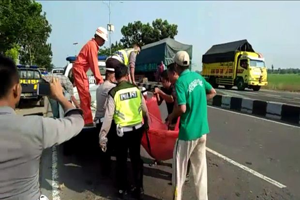 2 Jam Terhimpit, Sopir Truk Tewas Akibat Dihantam Trailer dari Arah Berlawanan