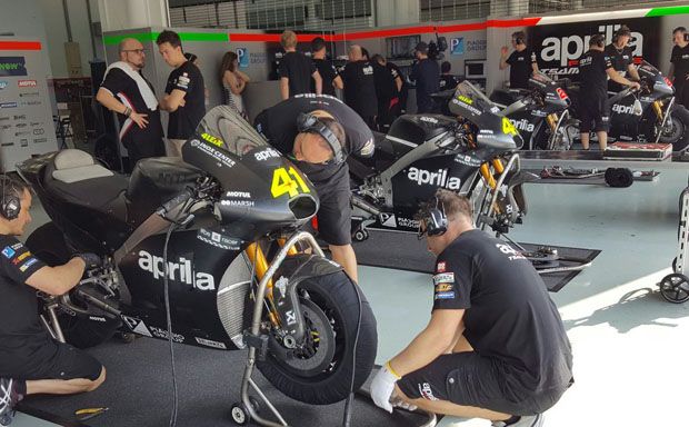 Foto Keren Hari Pertama Tes Pramusim MotoGP Malaysia 2017