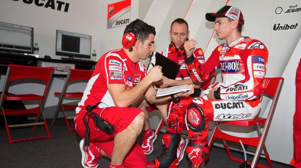 Foto Keren Hari Pertama Tes Pramusim MotoGP Malaysia 2017