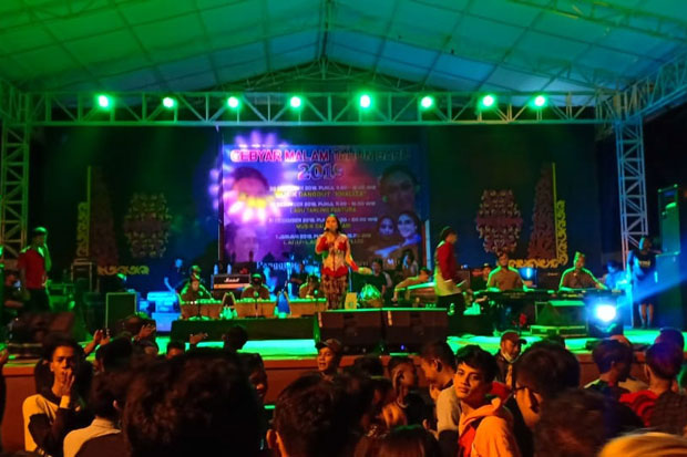Malam Tahun Baru, TMII Dipadati 74.692 Pengunjung
