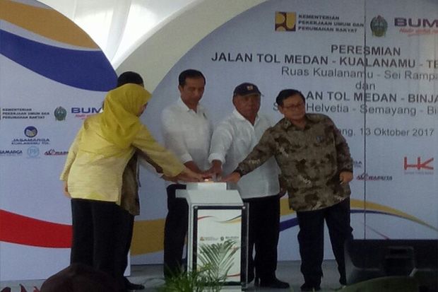 Selamat! Jokowi Resmikan Tol Terpanjang di Sumatera