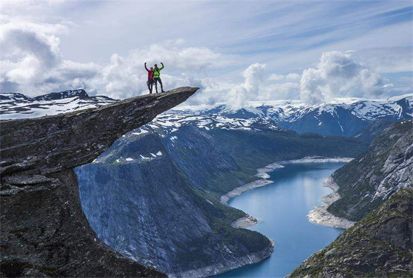15 Tempat Liburan Ekstrem Pemacu Adrenalin