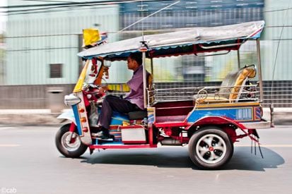 Angkutan Umum Khas Berbagai Negara, Ada yang Terbuat dari Alang-Alang