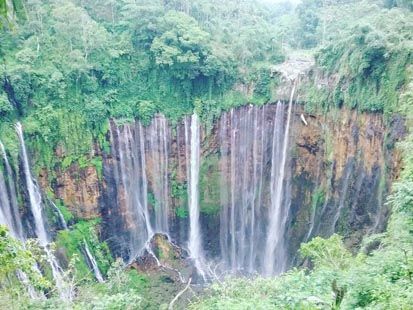 10 Air Terjun Populer di Indonesia