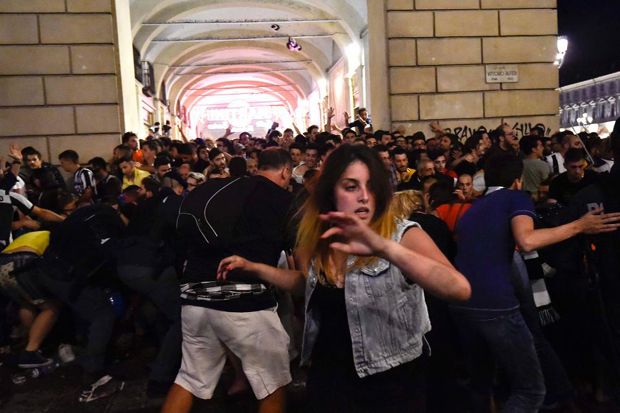 Marchisio Pantau Kabar Ledakan di Piazza San Carlo