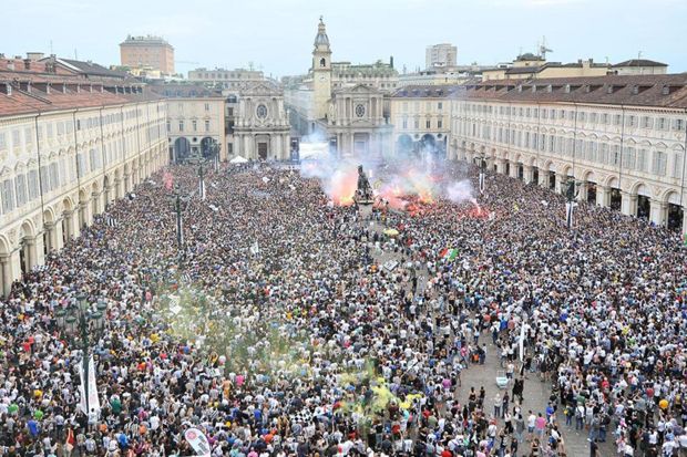 Marchisio Pantau Kabar Ledakan di Piazza San Carlo