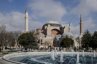 Negara Tujuan Wisata Halal Terfavorit
