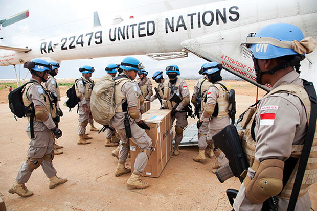 Mysterious Luggage Near Indonesian Peacekeeping Forces