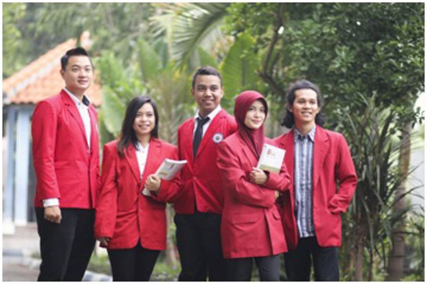Universitas Widya Kartika Surabaya Bagikan Ratusan Kuota Beasiswa