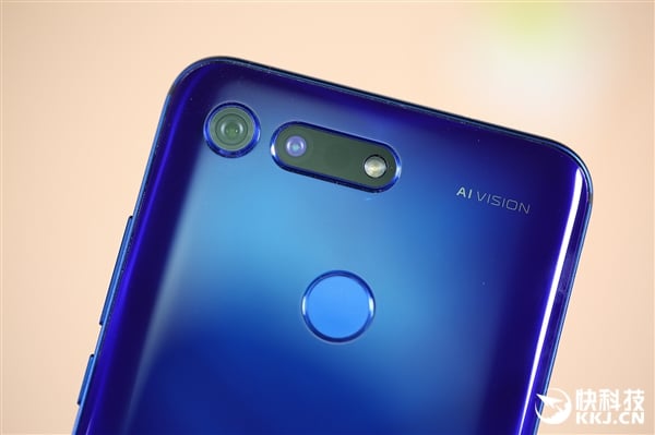 Resmi Diluncurkan, Ini Skor Honor V20 di Situs AnTuTu