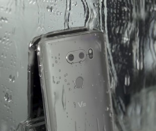 IPhone X vs LG V30, Desain Siapa yang Lebih Unggul?