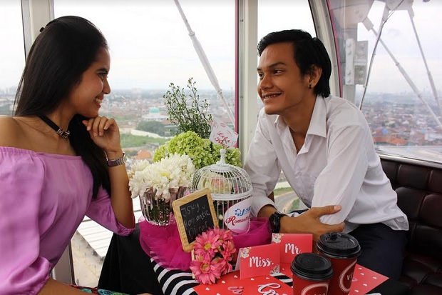 Rayakan Valentine dengan Makan Malam Romantis di Angkasa