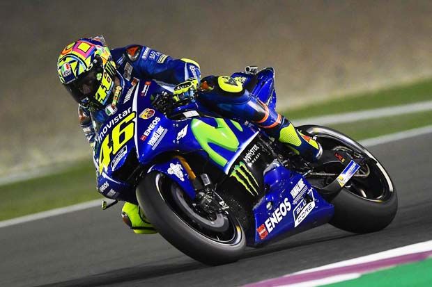 Valentino Rossi (Yamaha) pada sesi latihan bebas III MotoGP Qatar 2017. (Foto-MotoGP)