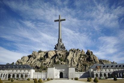 Monumen Kontroversial di Dunia, Kamu Mungkin Baru Mengetahuinya