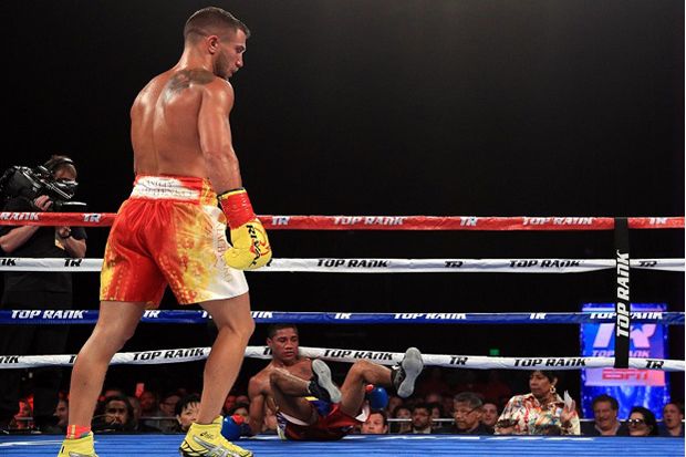 Vasyl Lomachenko Pertahankan Sabuk Juara Kelas Bulu Super WBO