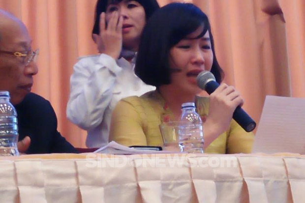 Bermaterai 6.000, Ahok Tandatangani Surat Perceraian