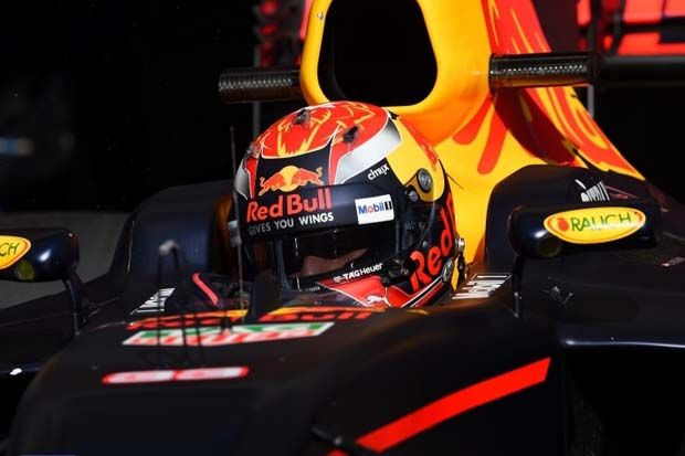 Nyentriknya Helm Pembalap di Ajang Formula 1 2017
