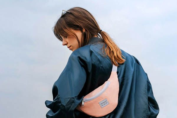 5 Item Vintage yang Bakal Jadi Tren Fashion Tahun Ini